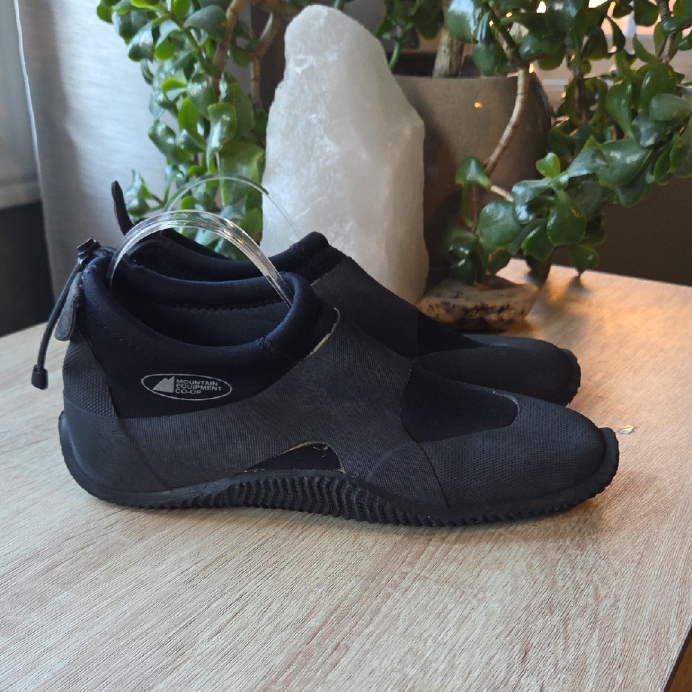 MEC Neoprene Water Shoes